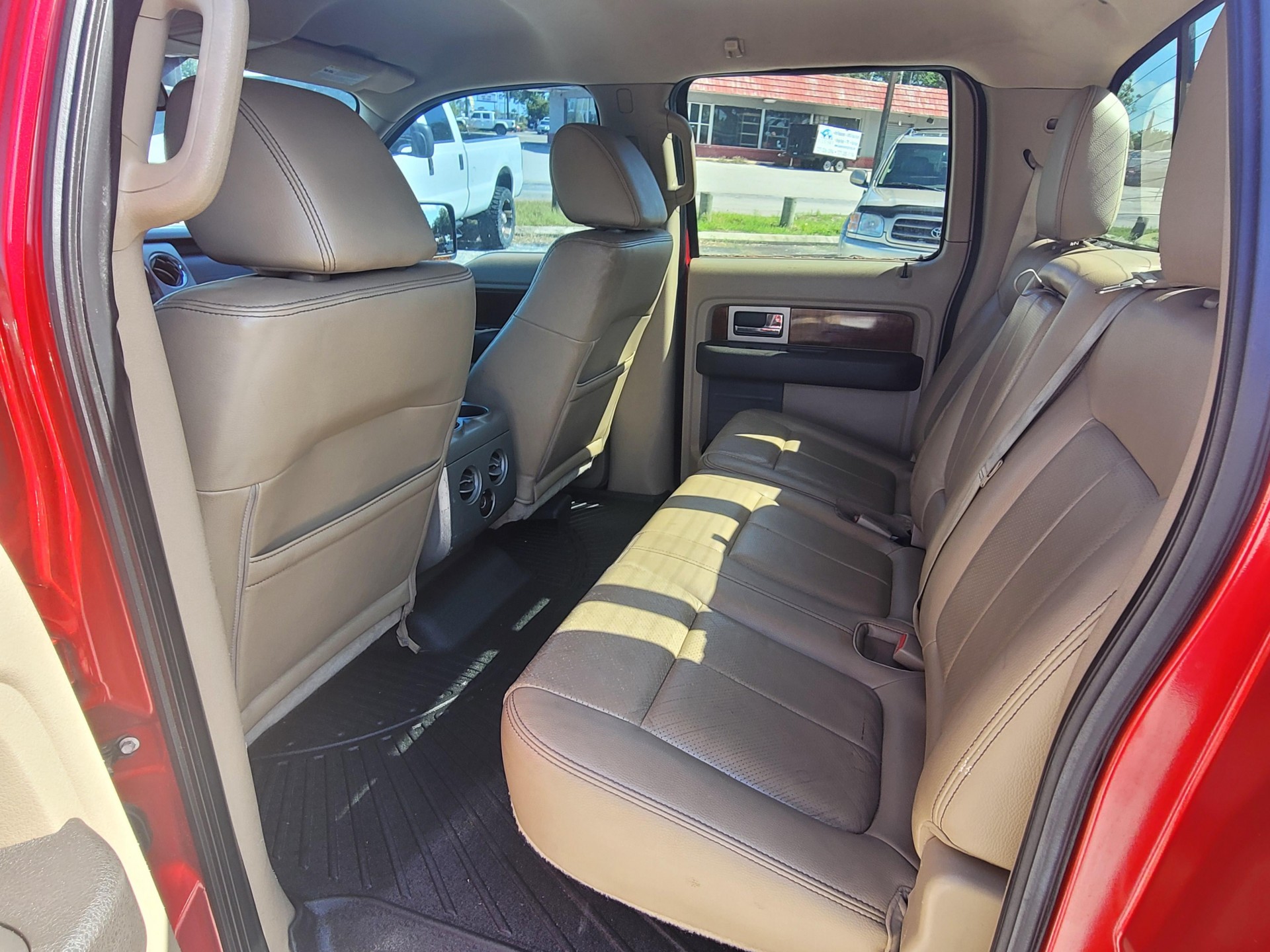 2010 Ford F-150 Lariat - Photo 11